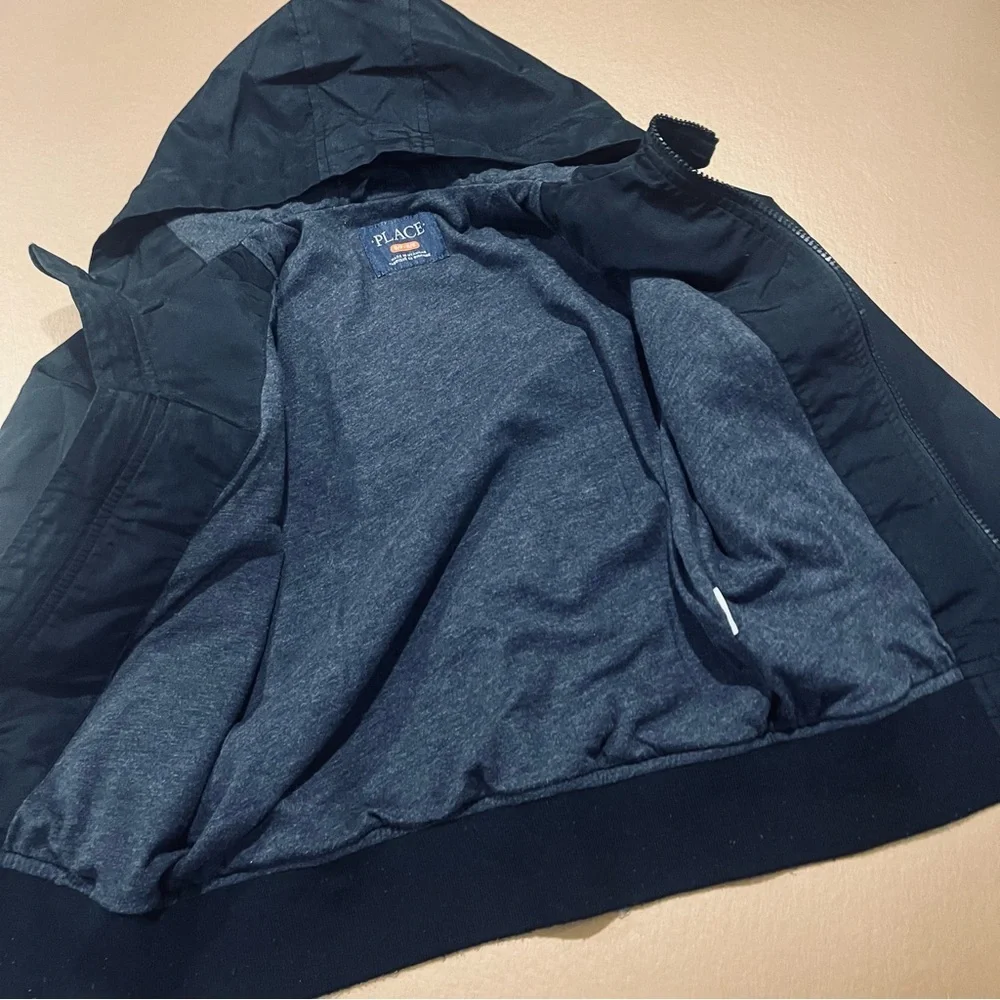 The Children’s Place Black Hoodie Jacket Size Small (5/6)